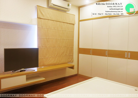 Thi công nội thất phòng ngủ chung cư Mễ Trì Hạ nhà anh Kiên by kiến trúc Doorway tủ áo góc 03